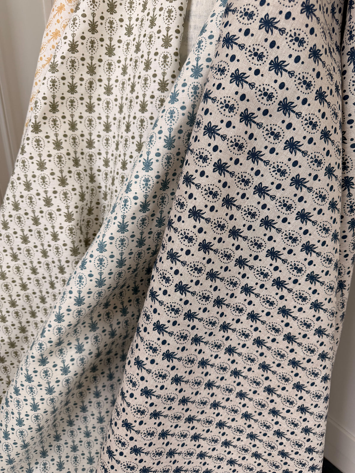 Annsley Cornflower on Oyster Fabric