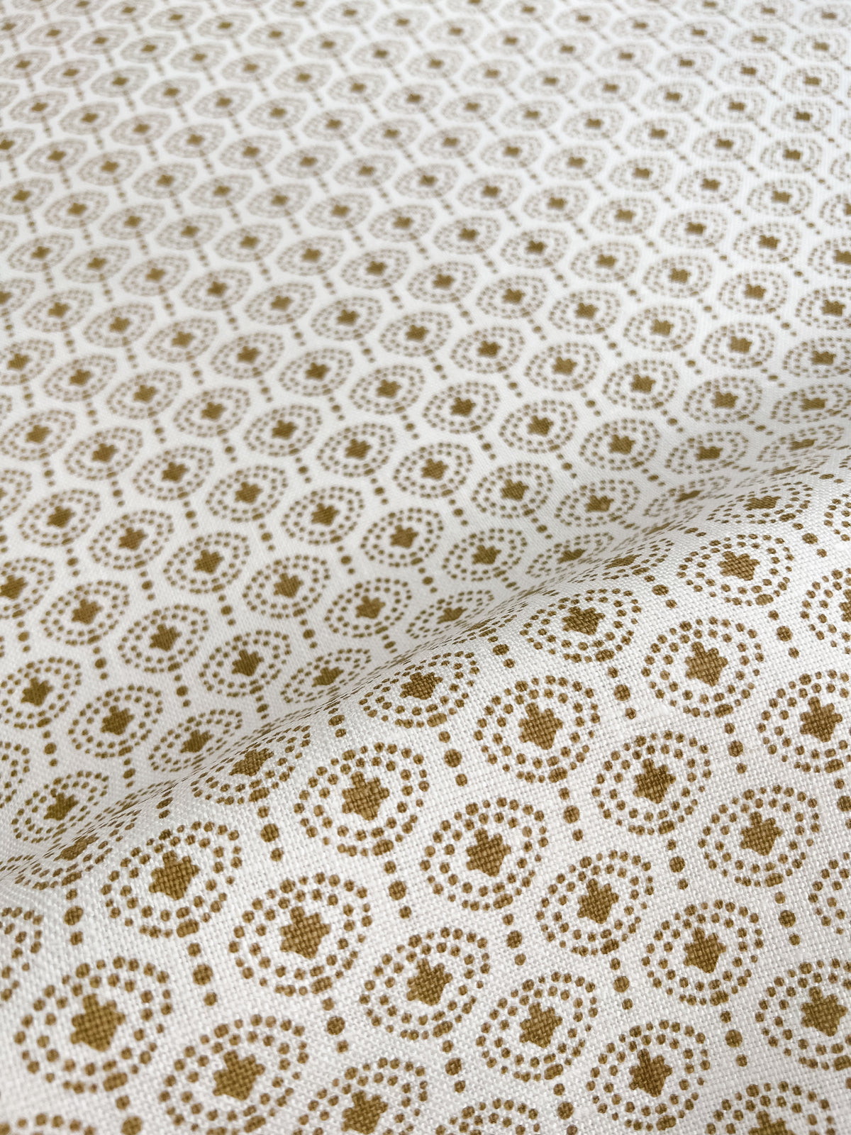 Greige Textiles: modern heritage textiles, hand-printed on Belgian linen for inspired design projects.