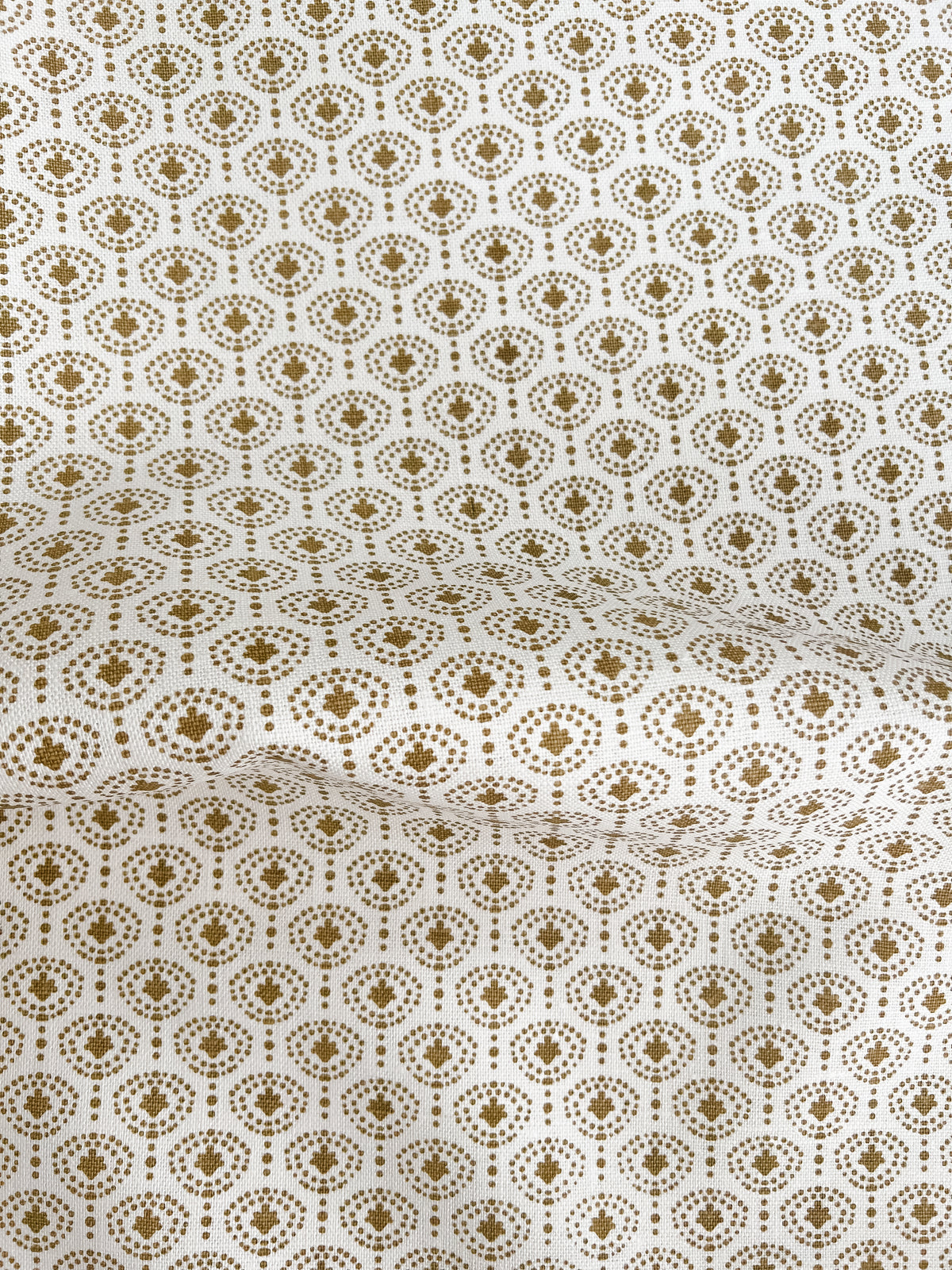 Greige Textiles: modern heritage textiles, hand-printed on Belgian linen for inspired design projects.