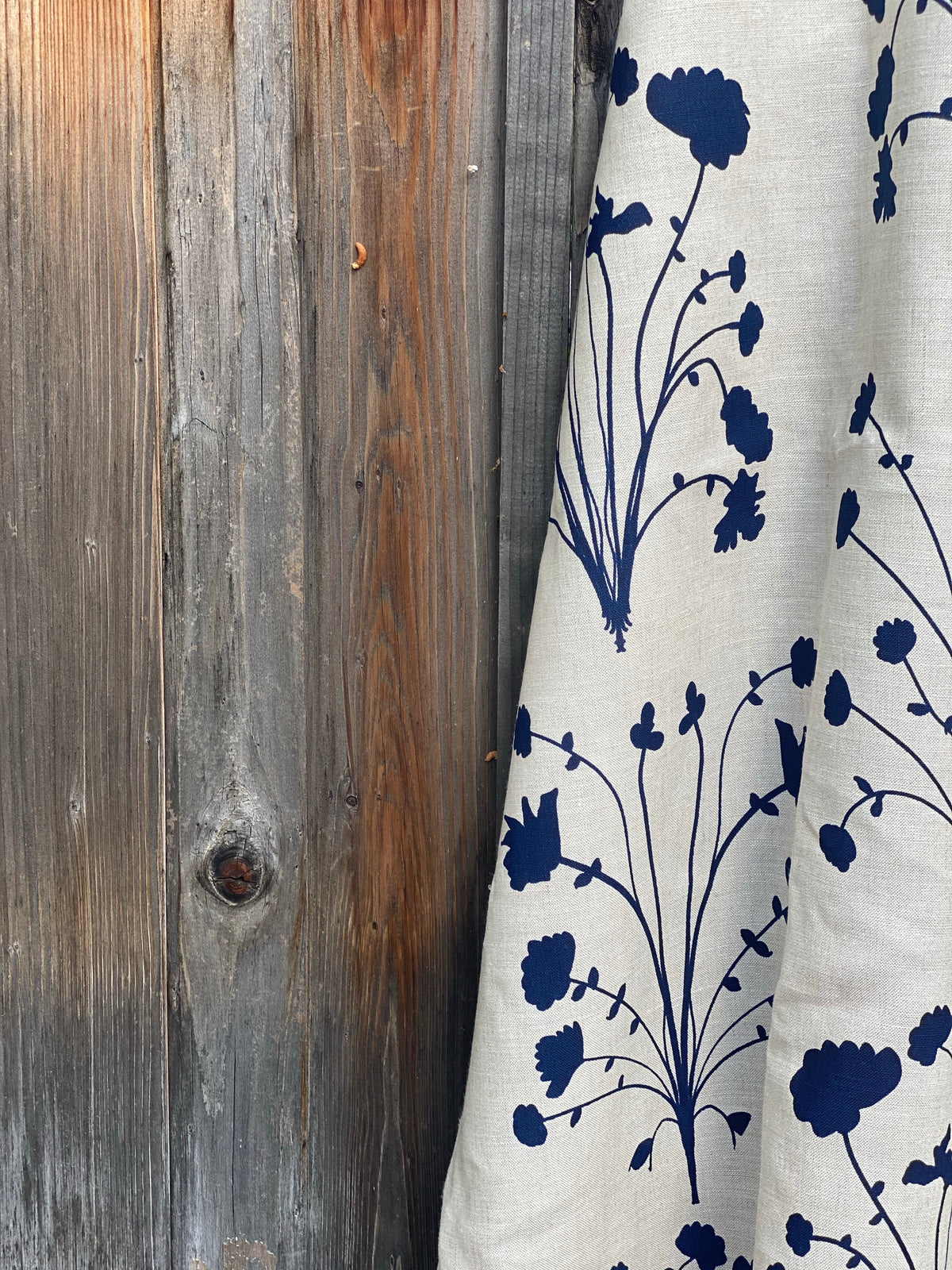 Inspired by the lush florals near the Louvre, Amelie offers a quiet, elegant bloom—ideal for designers seeking understated beauty. Large Scale botanical print.