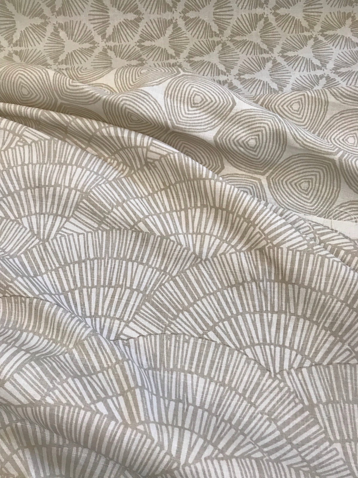 Fan Fabric Heron on Oyster