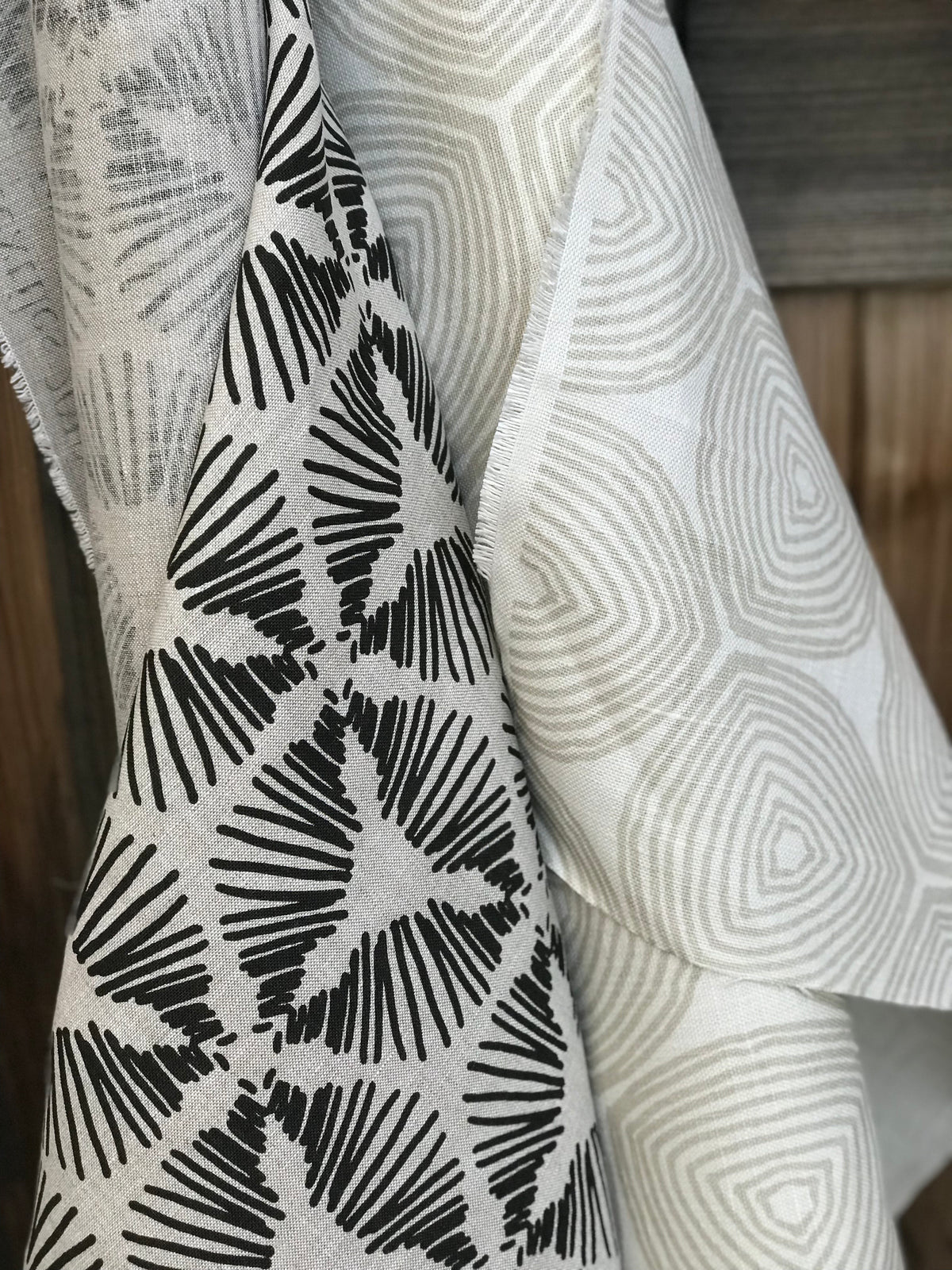 Ward Fabric Heron on Oyster