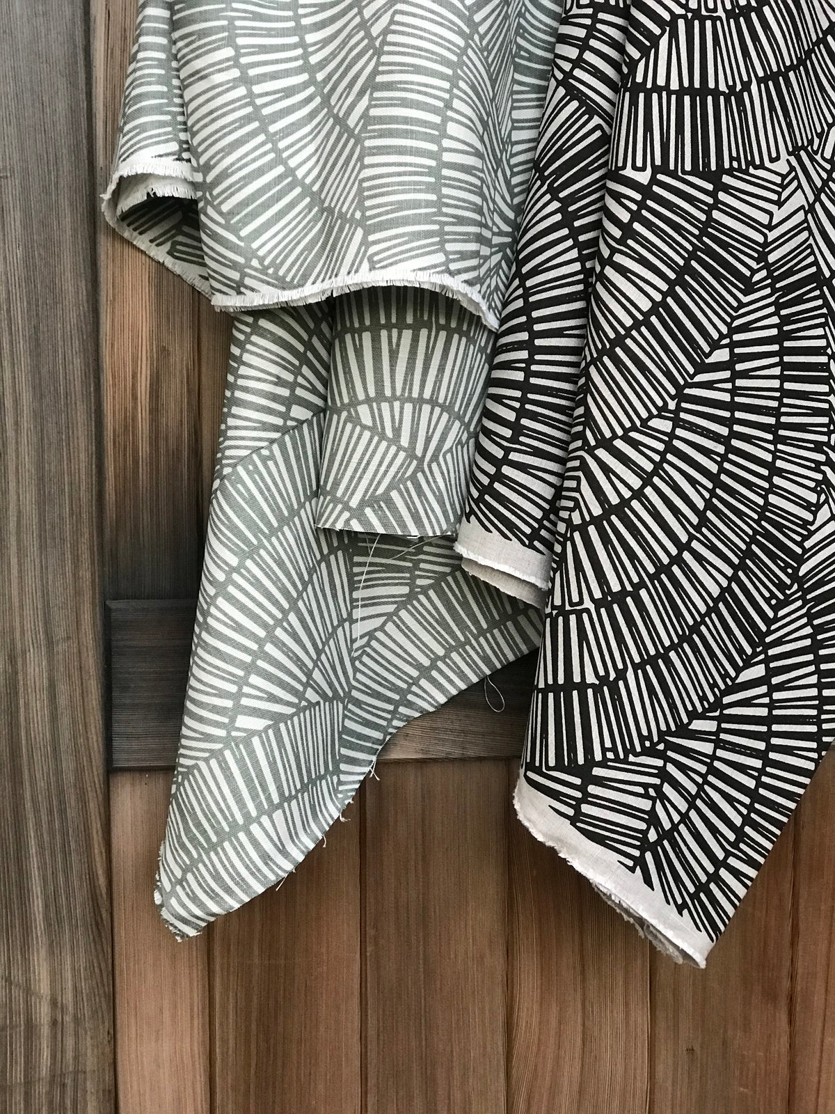 Fan Fabric Moss on Oyster