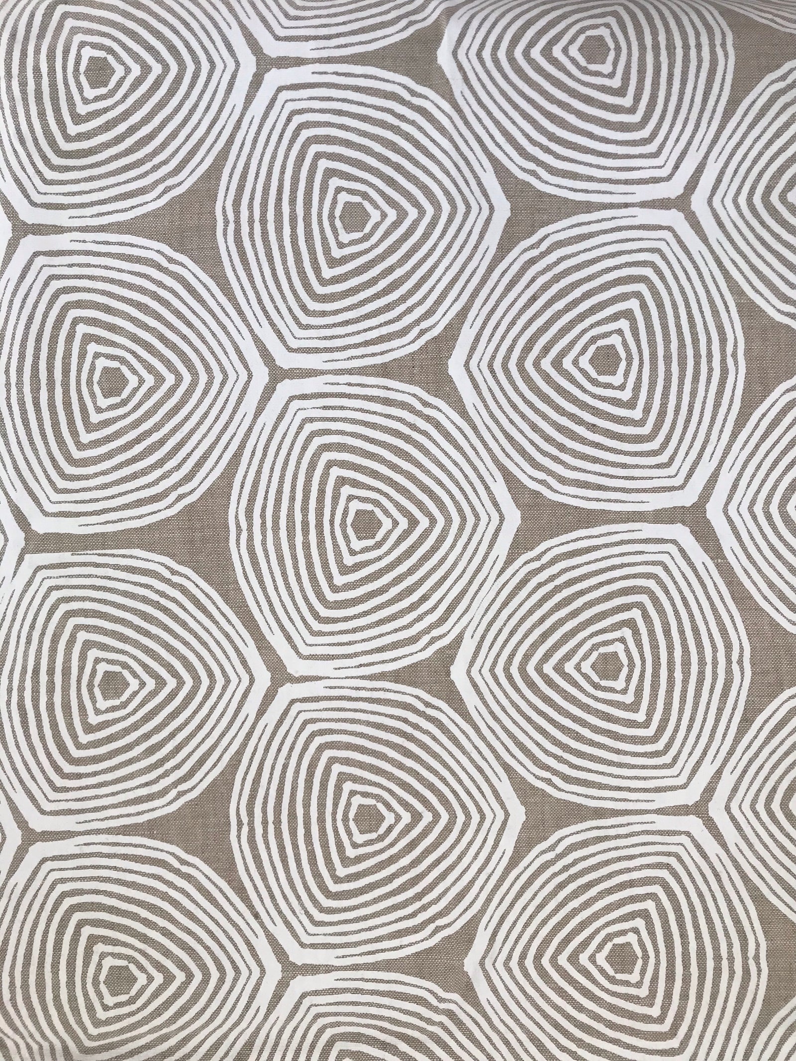 Ward Fabric White on Oatmeal